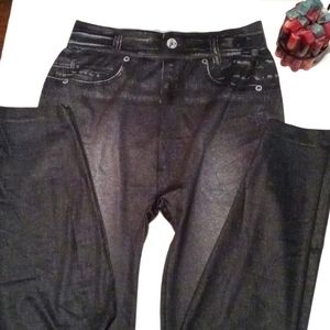 Black legging designed as Jeans